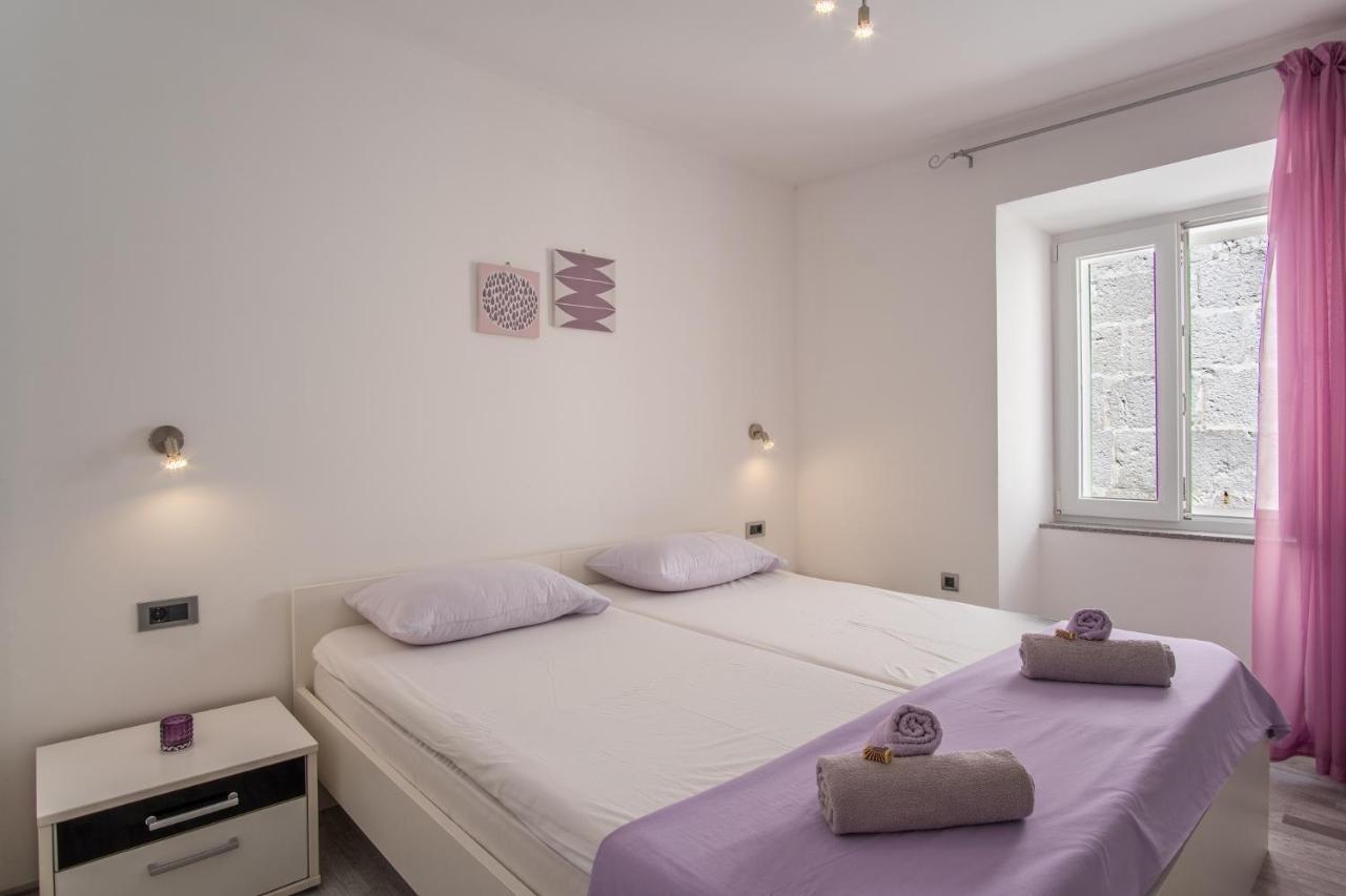 Private Holliday Apartment Pag Town Luaran gambar
