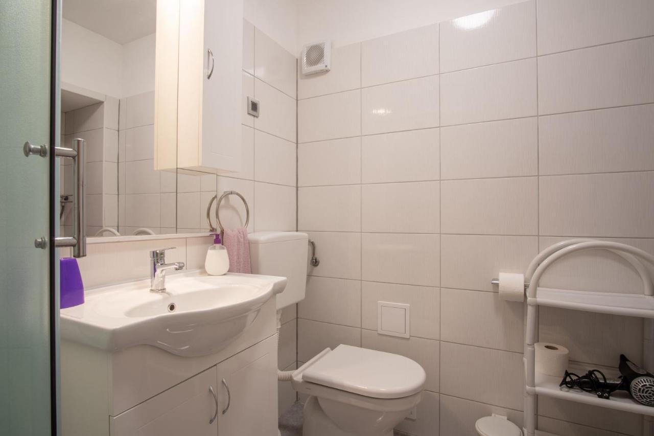 Private Holliday Apartment Pag Town Luaran gambar