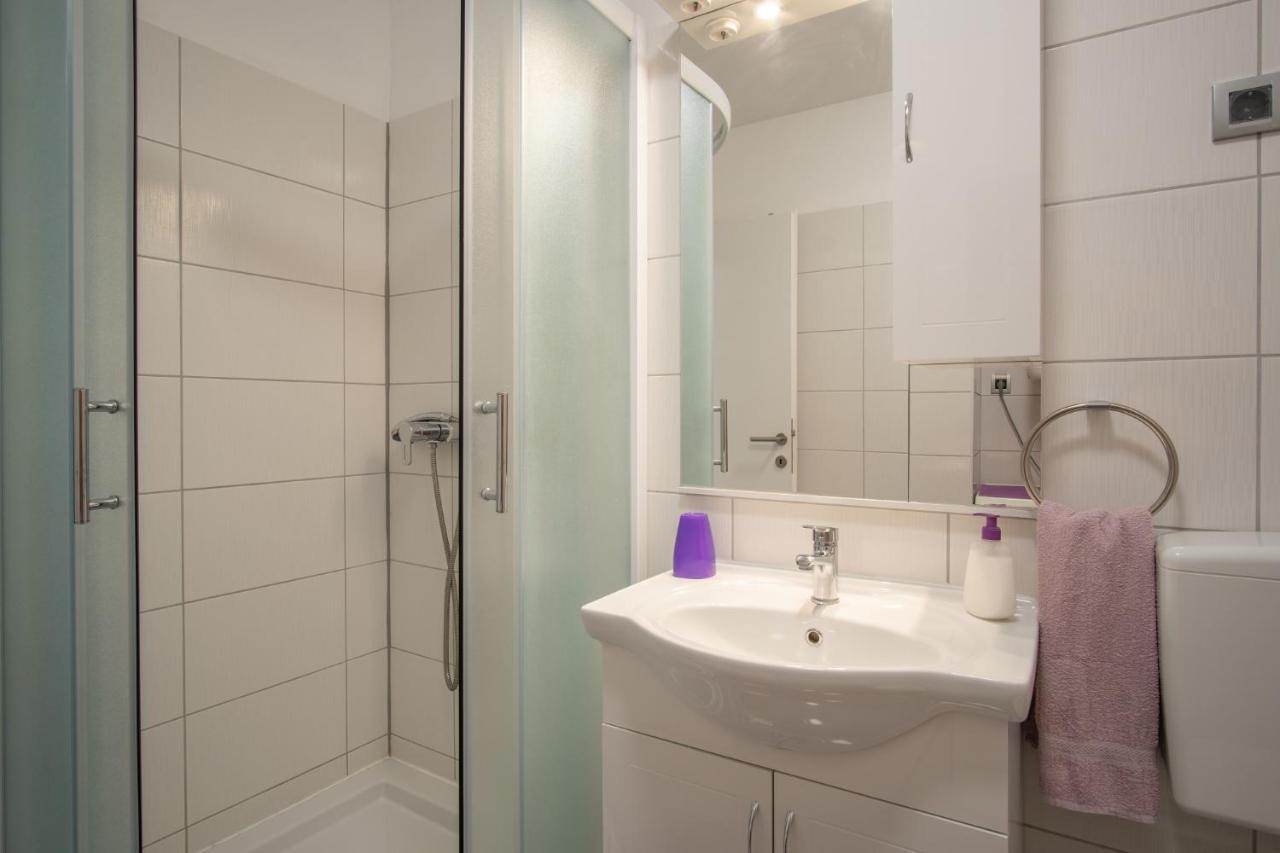 Private Holliday Apartment Pag Town Luaran gambar