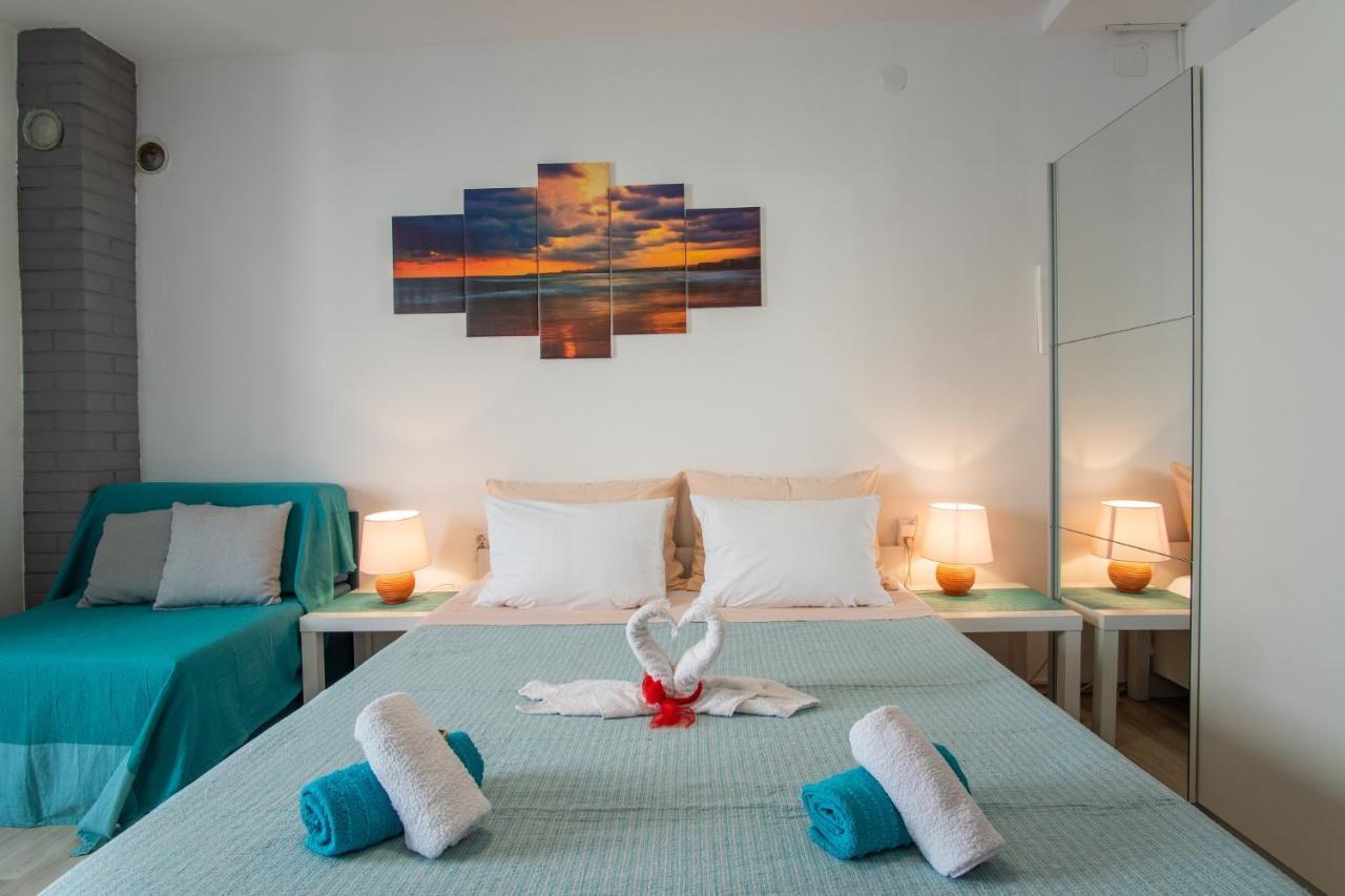 Private Holliday Apartment Pag Town Luaran gambar